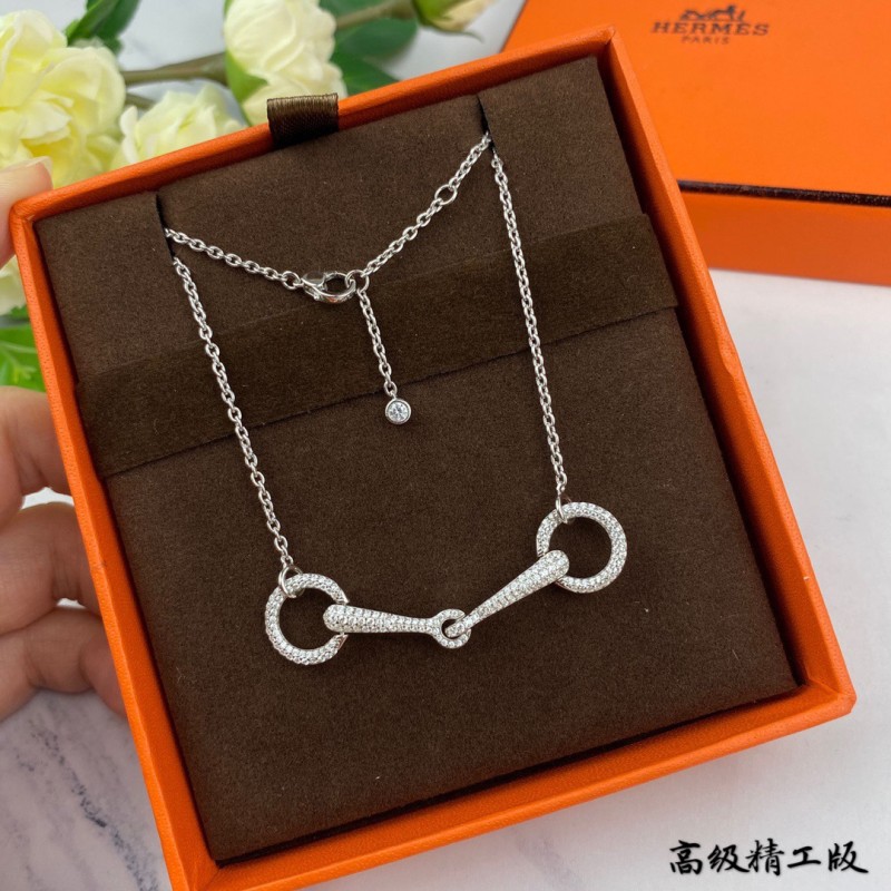 Hermes necklace