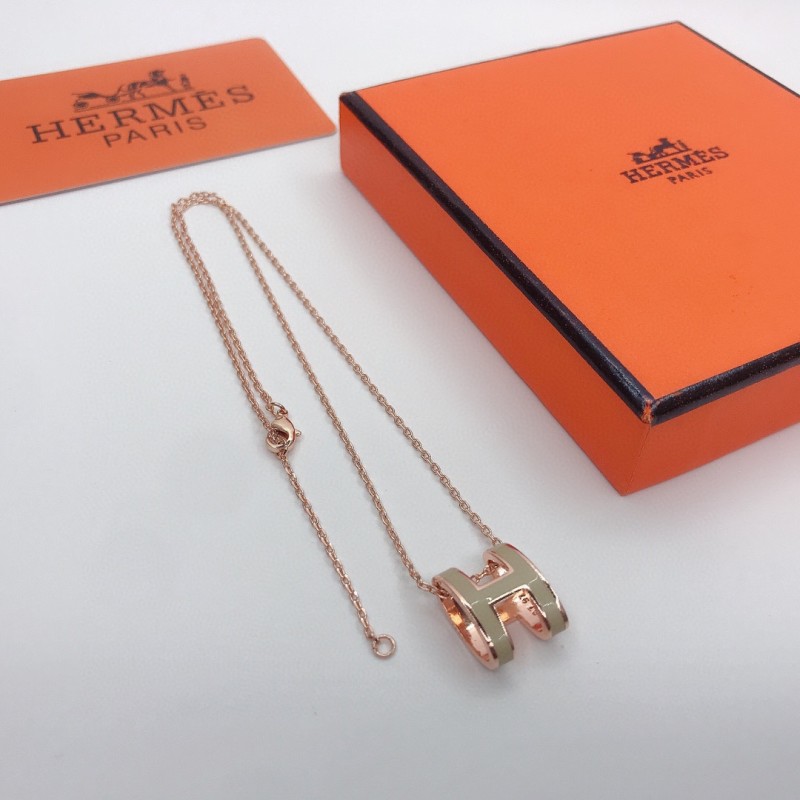 Hermes necklace