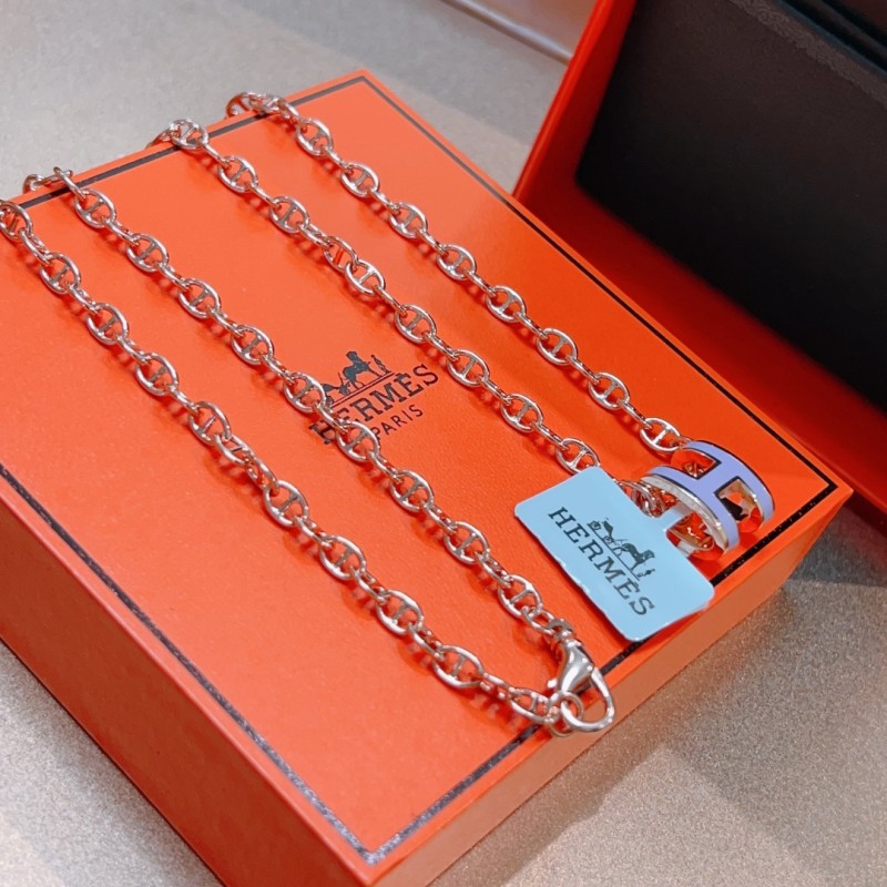 Hermes necklace