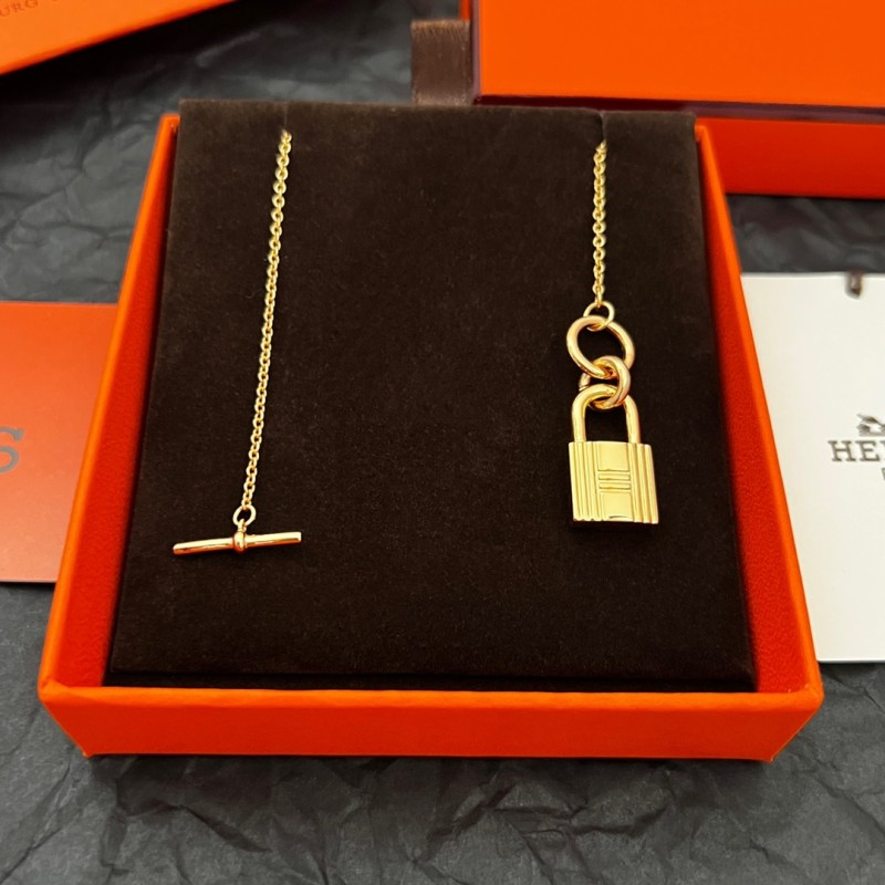 Hermes necklace