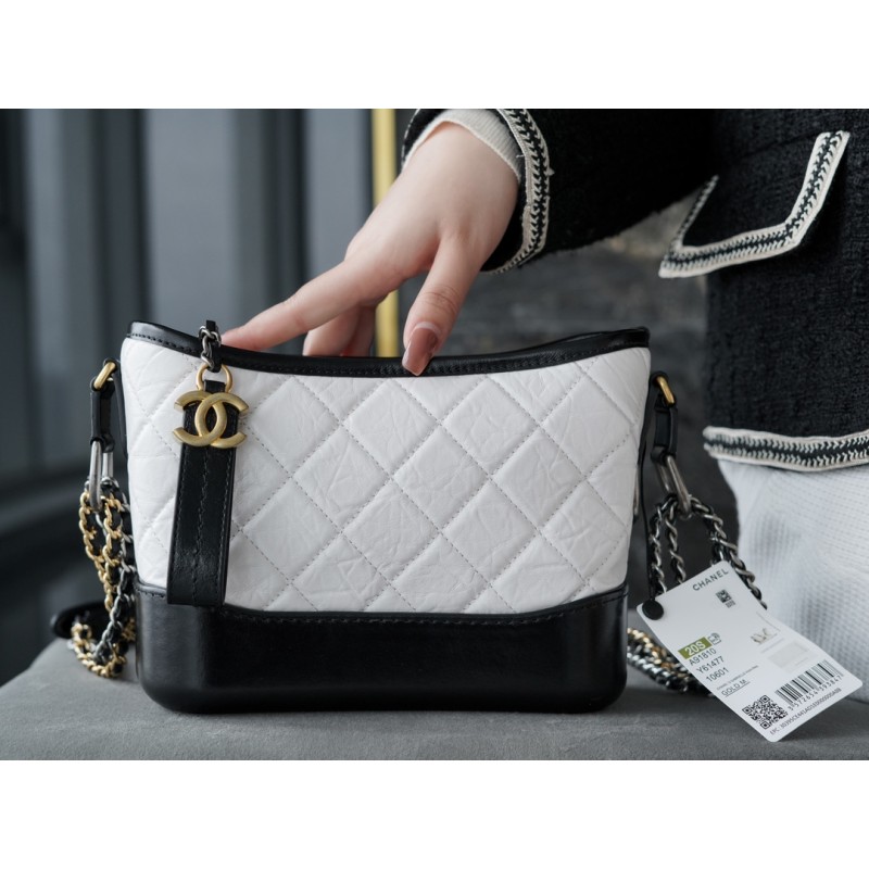 𝗖𝗵𝗮𝗻𝗲𝗹 𝗚𝗮𝗯𝗿𝗶𝗲𝗹𝗲❥ classic stray bag Italy 🇮🇹 "Montebello" original cowhide:Small Blue and White