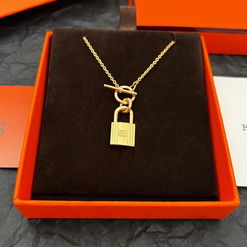 Hermes necklace