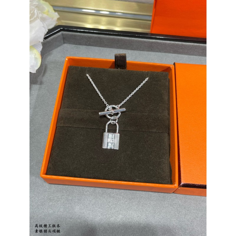 Hermes necklace
