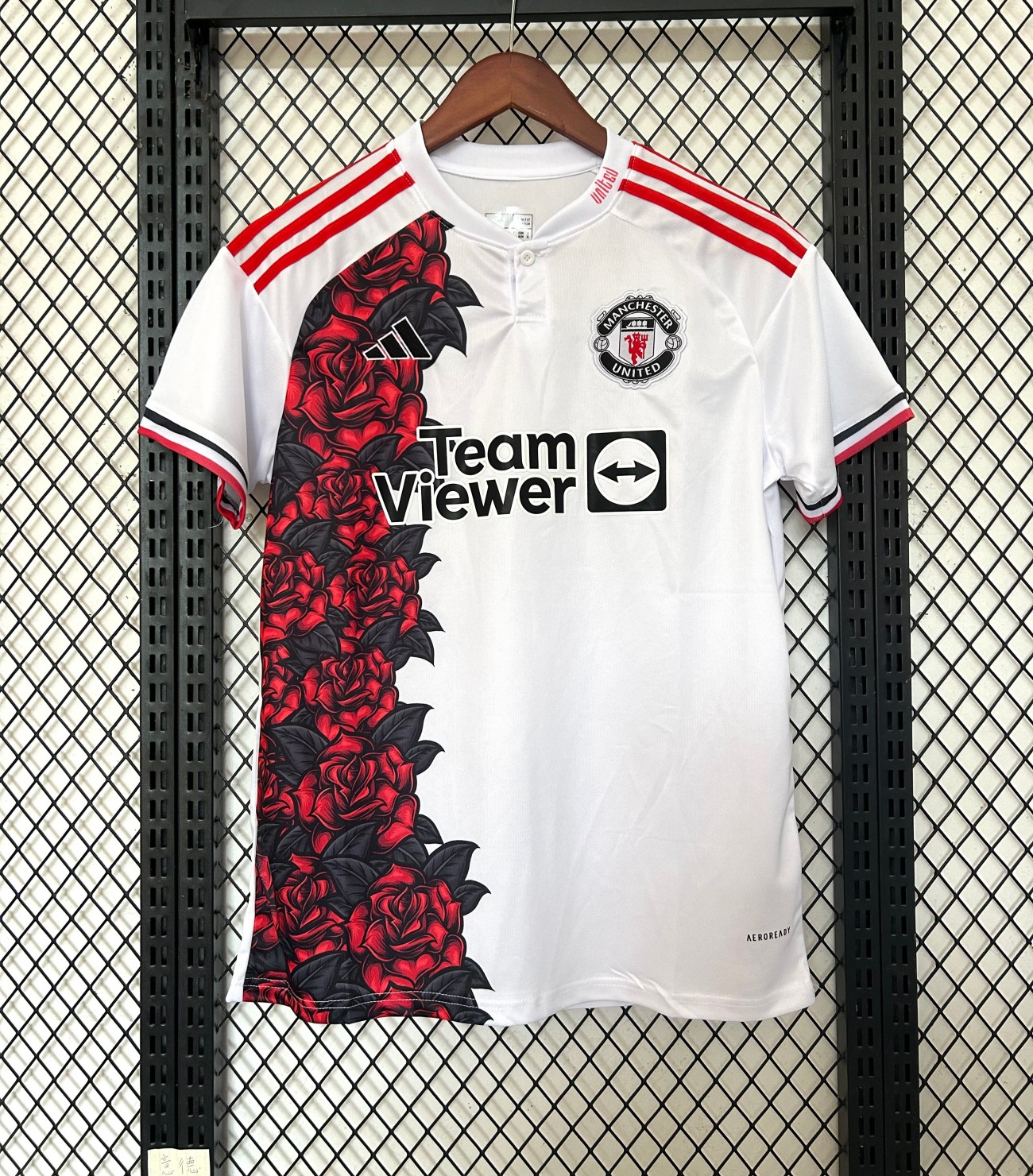 2XL Fan version 2025 2026 Manchester United Special Edition Soccer Jersey