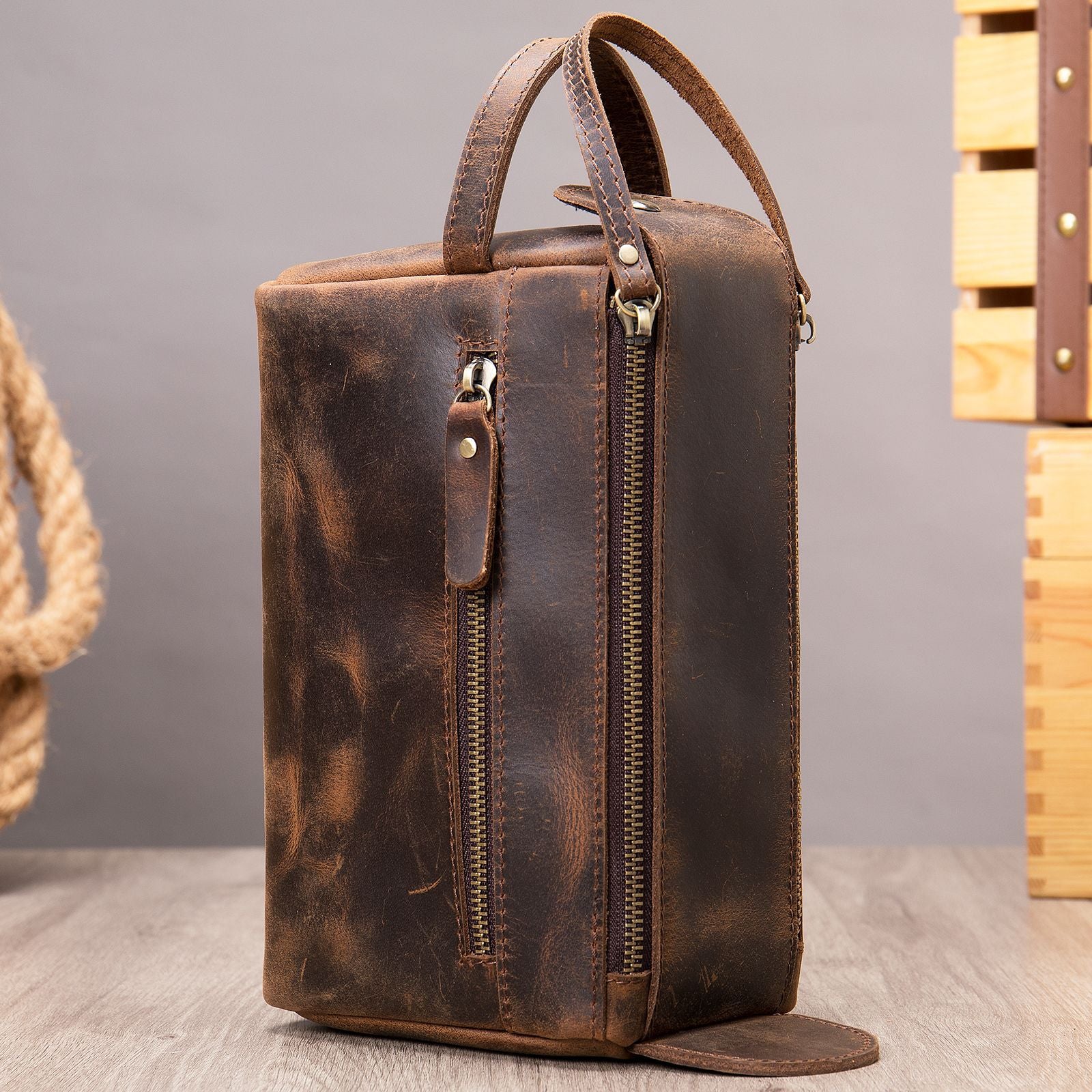 Vintage Cowhide Genuine Leather Large Capacity Wash Bag Clutch Bag