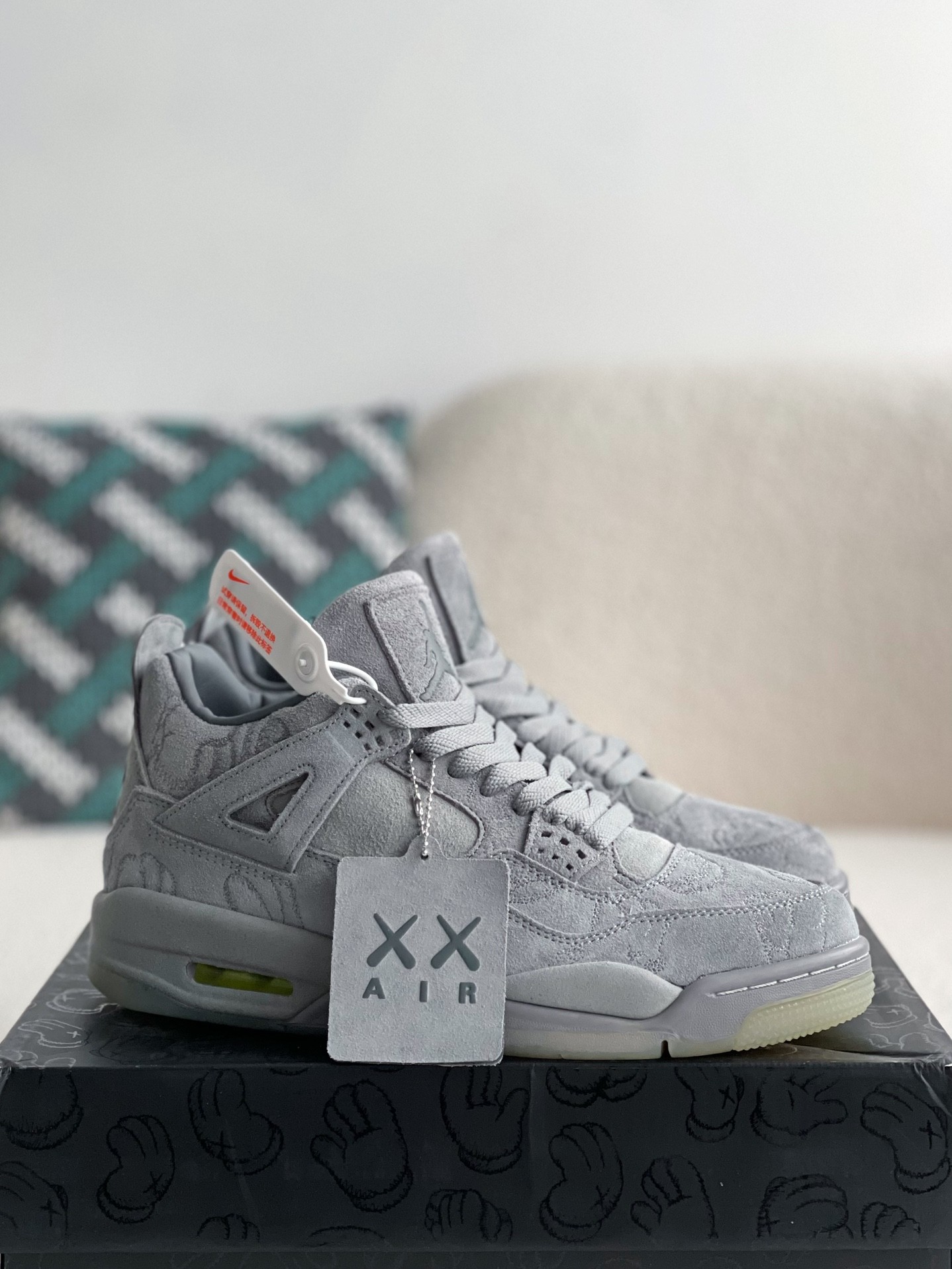 Jordan Air Jordan 4 retro kaws suede lightweight wear-resistant non-slip mid-top