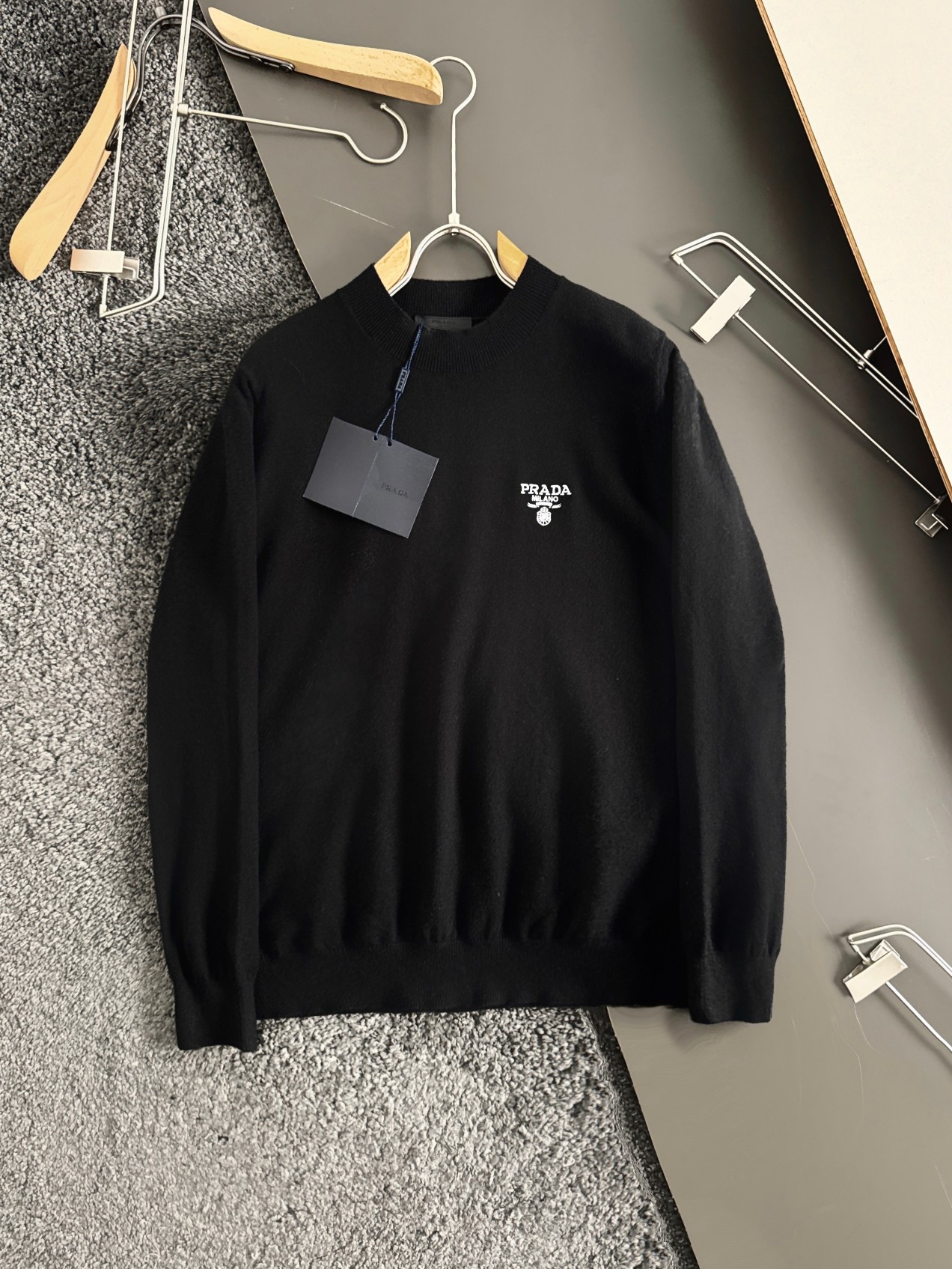 Prada new autumn and winter letter embroidered knitted crew neck sweater