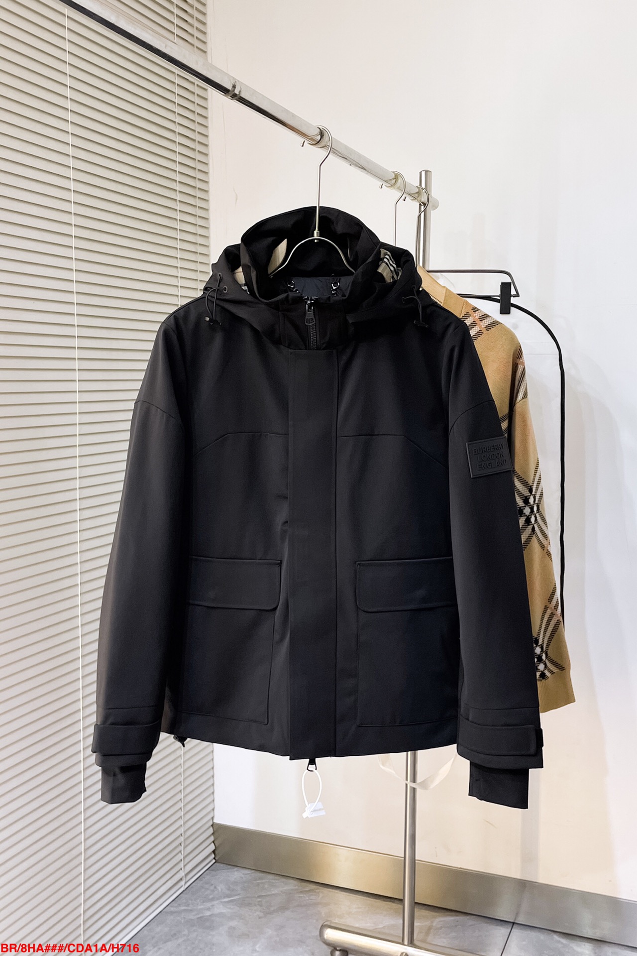 Burberry avalanche search and rescue series outdoor functional down jacket