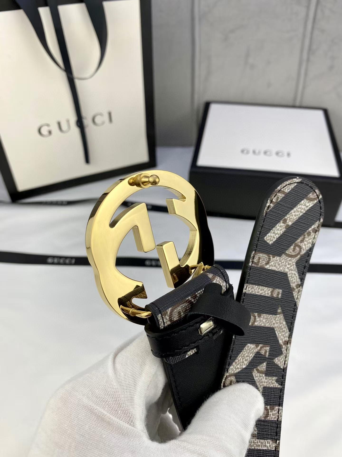 Gucci belt