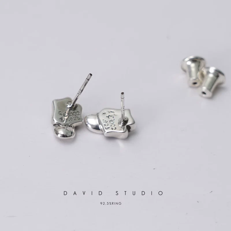 CHROME HEARTS LIP AND TONGUE EARRING