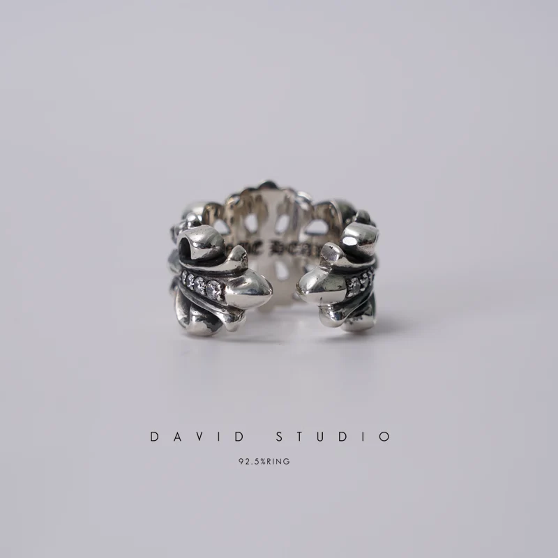 CHROME HEARTS DOUBLE FLORAL RING WITH WHITE DIAMONDS