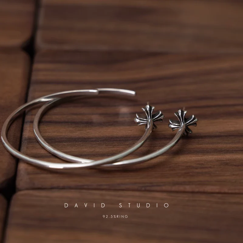 CHROME HEARTS CH PLUS HOOP EARRING