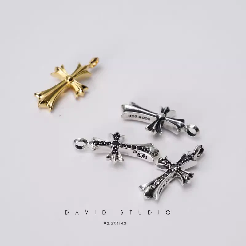 CHROME HEARTS SMALL CROSS CHARM WITH DIAMONDS