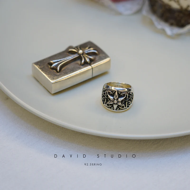 CHROME HEARTS OVAL STAR RING – ClASSIC
