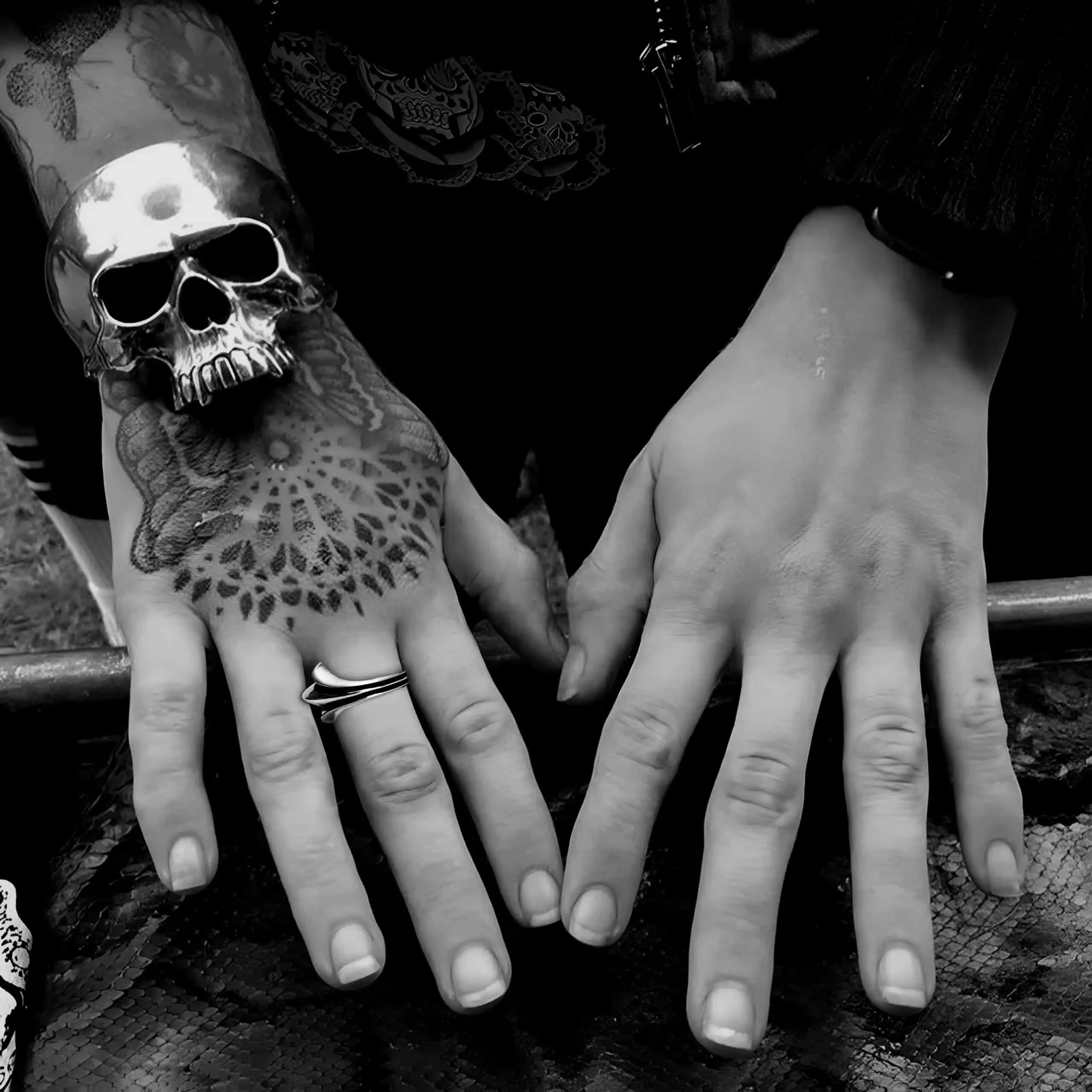 CHROME HEARTS 720 HALF CROSS TAIL RING