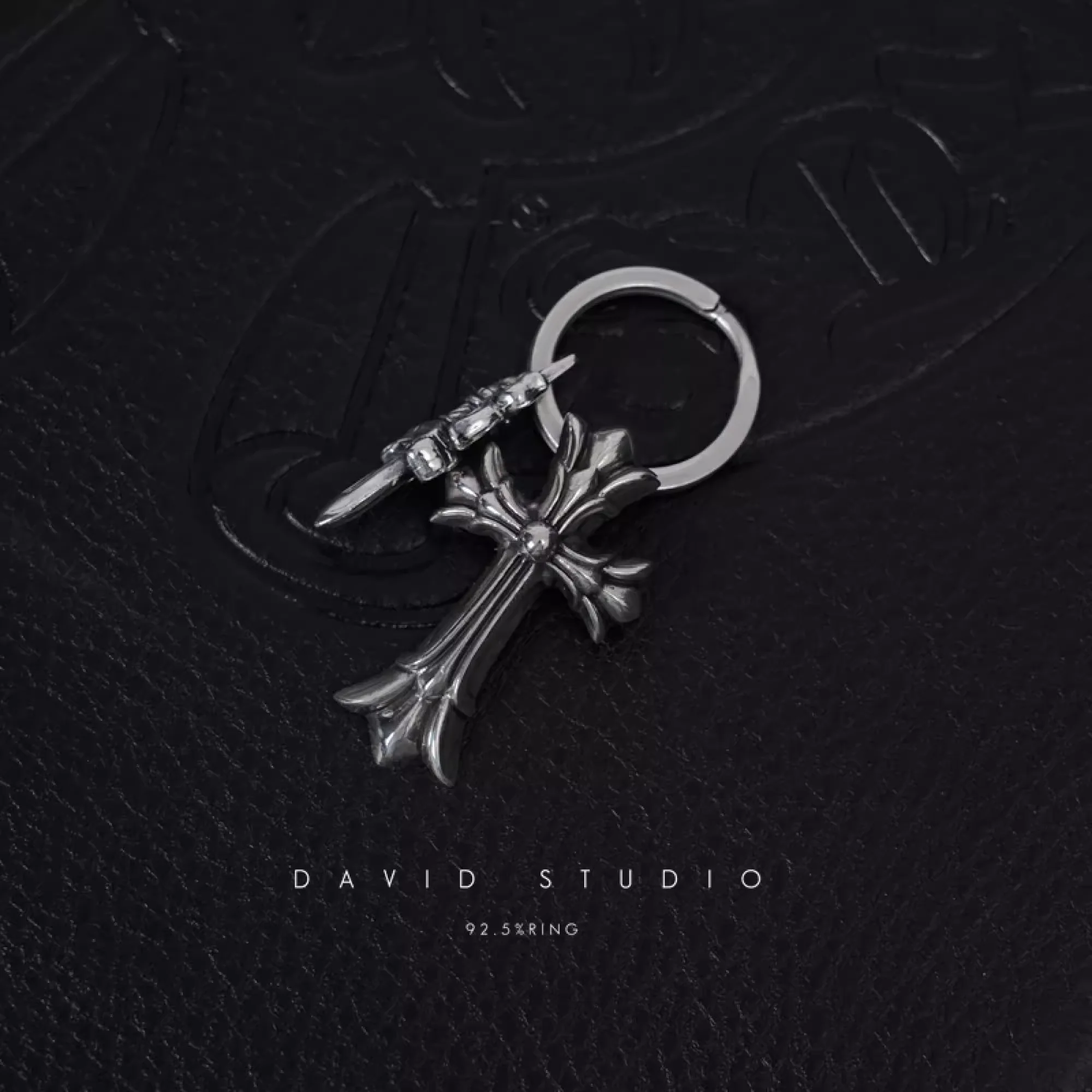 CHROME HEARTS DOUBLE CROSS AND DAGGER KEY RING