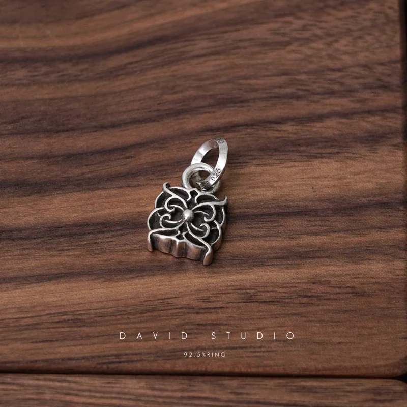 CHROME HEARTS ETERNITY VINE PENDANT