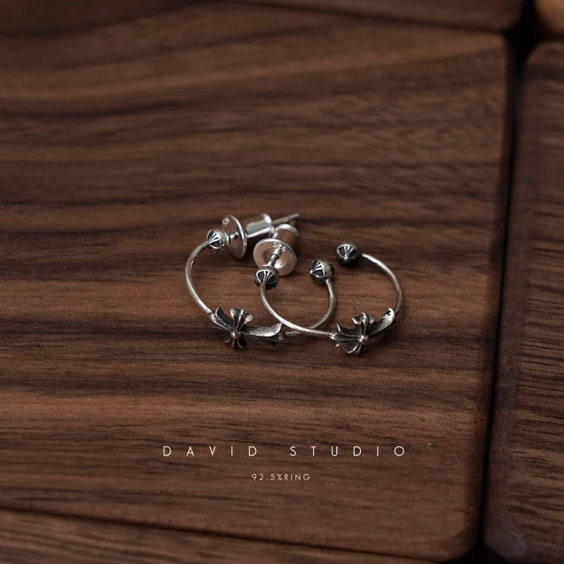 CHROME HEARTS SKINNY BANGLE BABYFAT EARRING