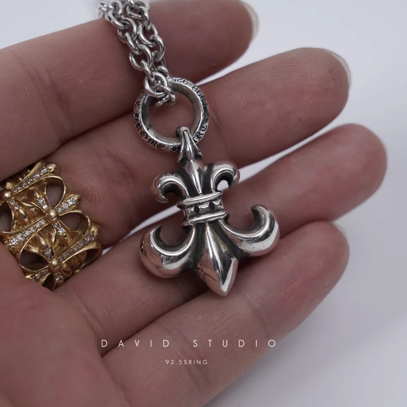 CHROME HEARTS BS FLEUR CHARM – ROLL CHAIN