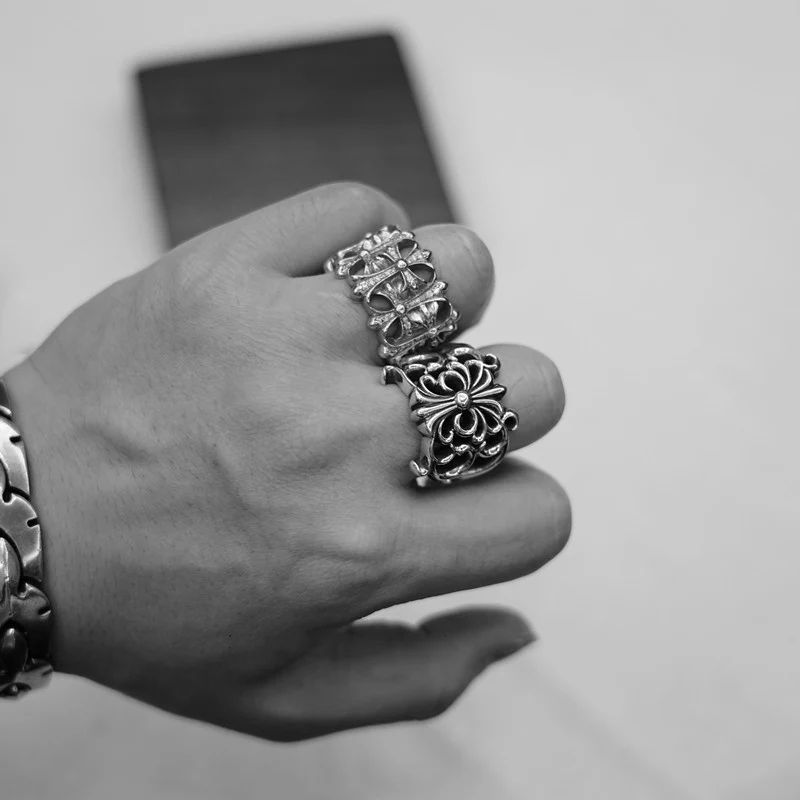CHROME HEARTS BUTTERFLY FLORAL CROSS RING