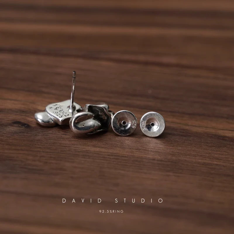 CHROME HEARTS LIP AND TONGUE EARRING