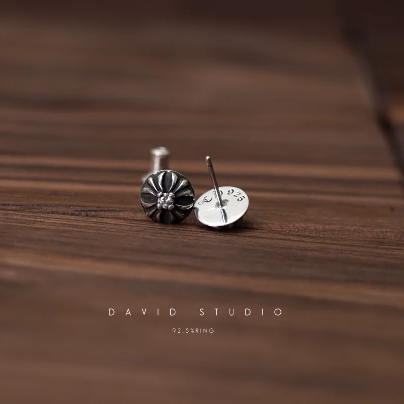 CHROME HEARTS CROSS BALL STUD WITH DIAMOND