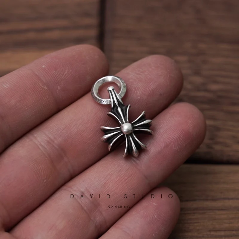 CHROME HEARTS CH PLUS CHARM