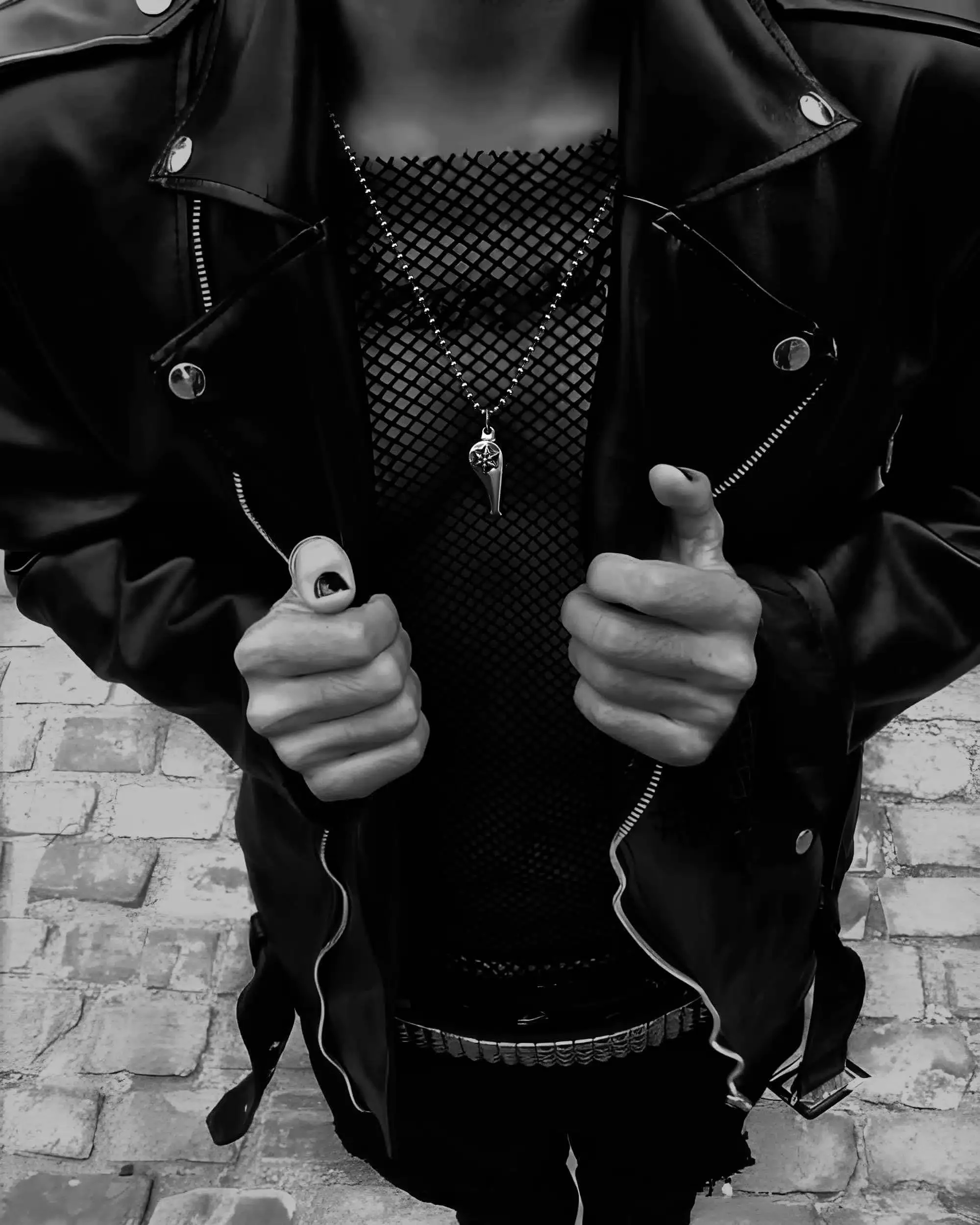 STAR WHISTLE PENDANT – BALL CHAIN