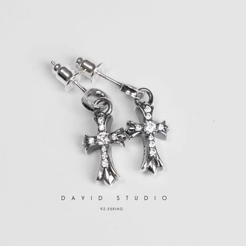 CHROME HEARTS CH CROSS BABY FAT STUD EARRINGS WITH PAVÉ DIAMOND AND PAVÉ DIAMOND CUFF