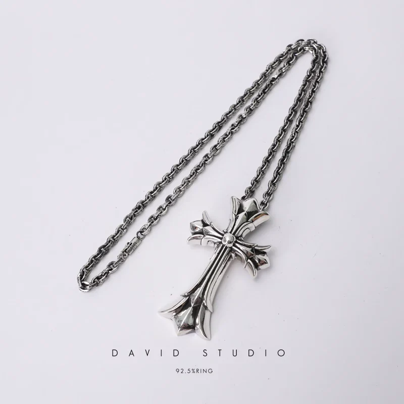 LARGE DOUBLE CROSS PENDANT – PAPER CHAIN