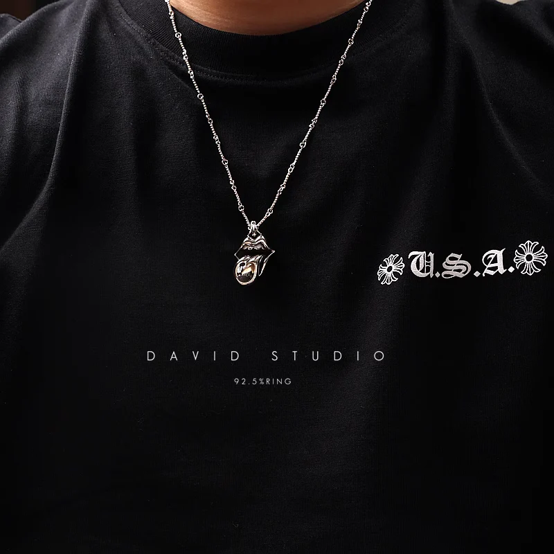 ROLLING STONES LIP & TONGUE PENDANT – TWIST CHAIN