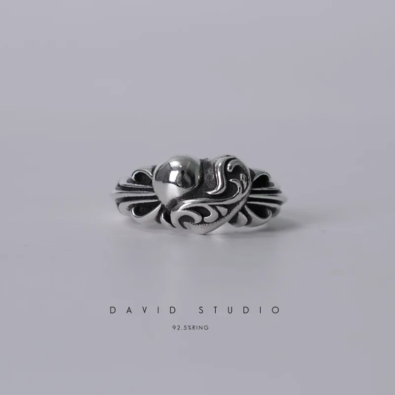 CHROME HEARTS FLORAL CROSS HEART RING