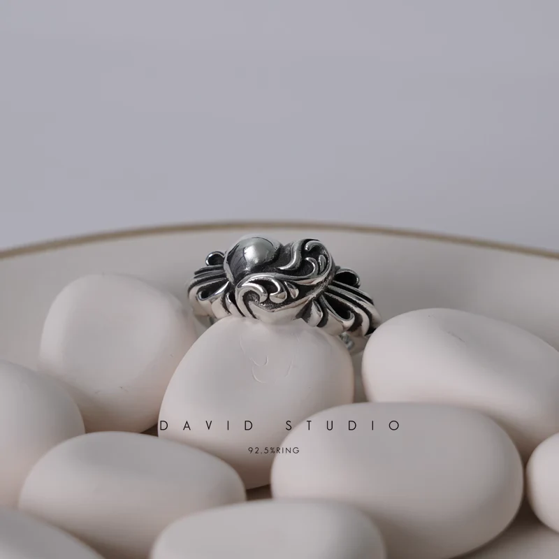 CHROME HEARTS FLORAL CROSS HEART RING