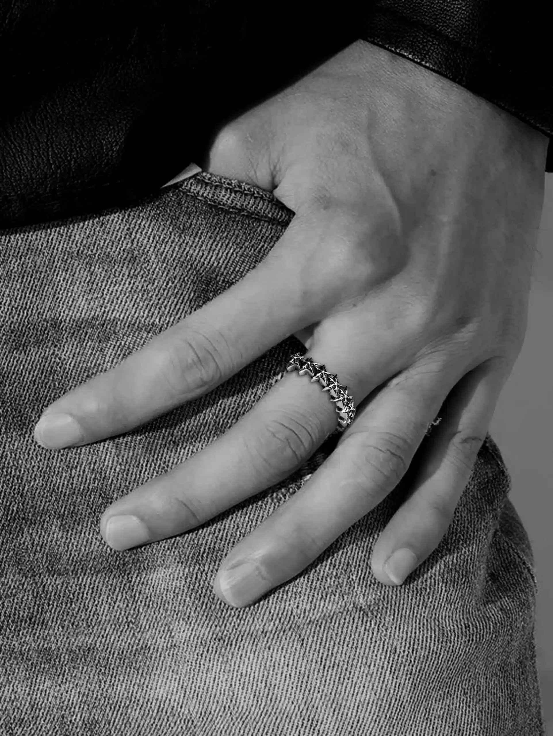 CHROME HEARTS 5 SIDED STAR LOOP RING
