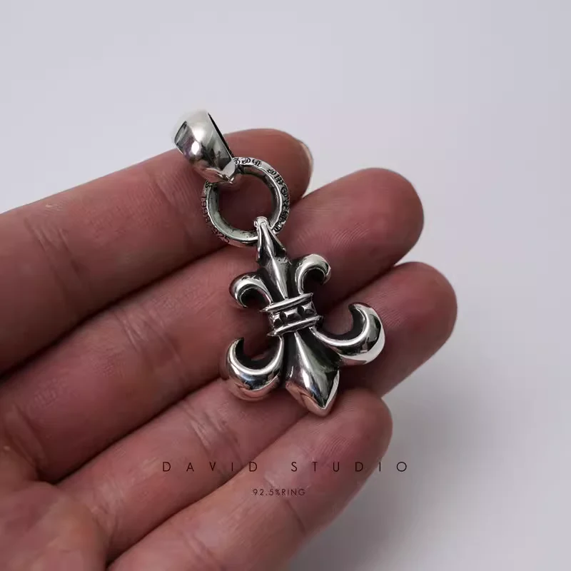 BS FLEUR PENDANT WITH BAIL