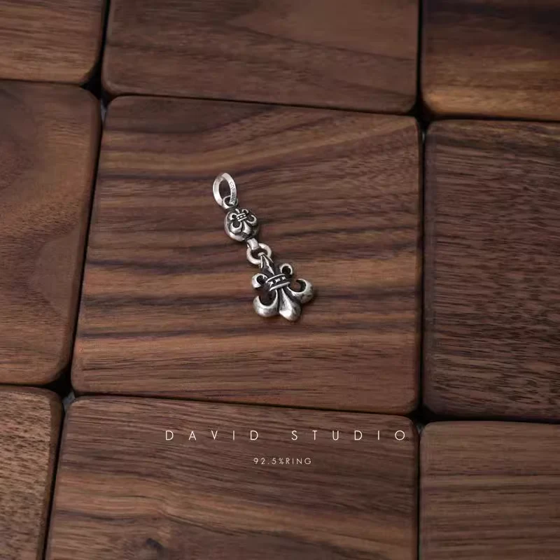 CHROME HEARTS BS FLEUR ONE BALL CHARM