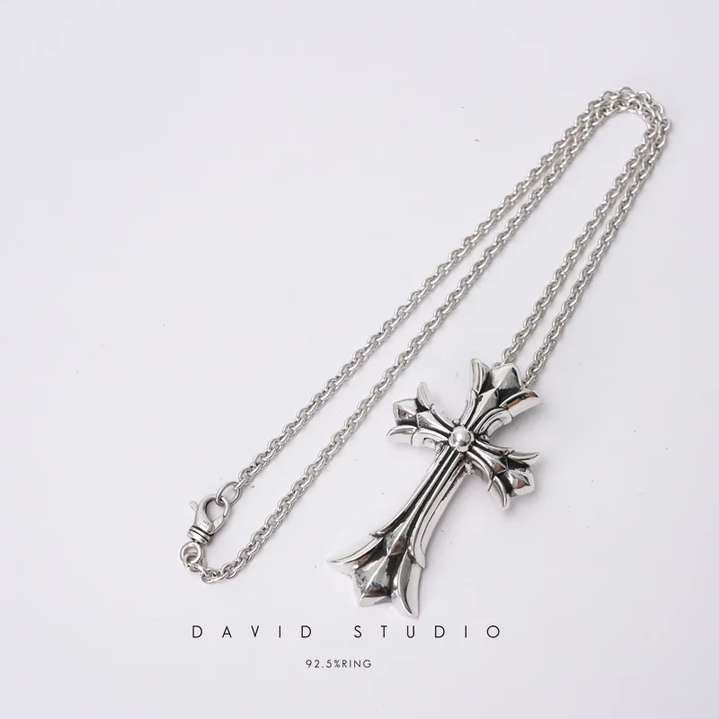 LARGE DOUBLE CROSS PENDANT – ROLL CHAIN