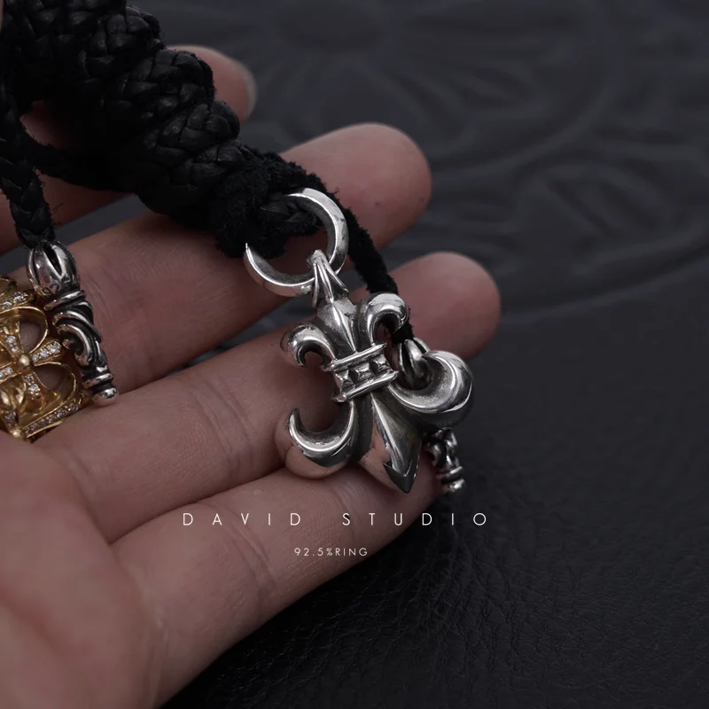 CHROME HEARTS BS FLEUR CHARM – LEATHER BRAID