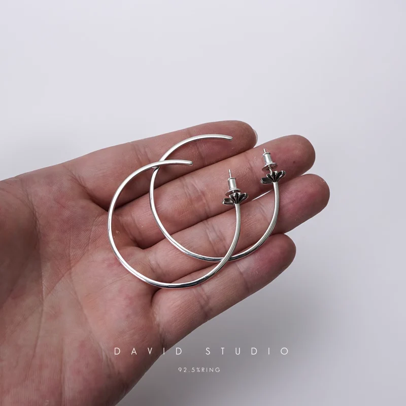 CHROME HEARTS CH PLUS HOOP EARRING