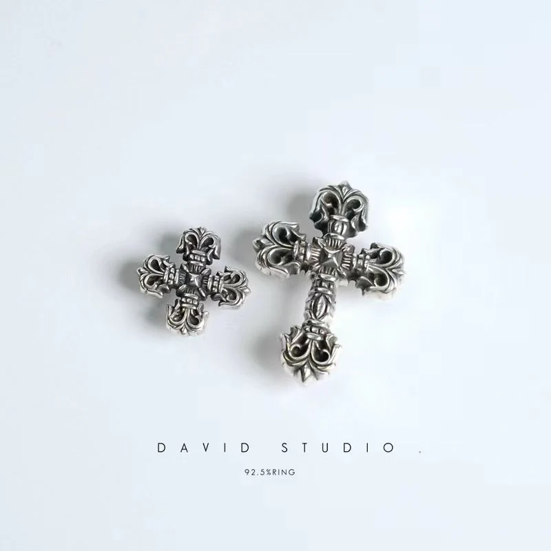 CHROME HEARTS FILIGREE CROSS RIVET BUTTON