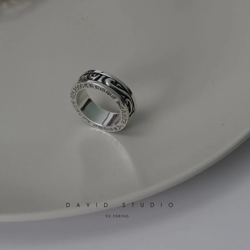 CHROME HEARTS SCROLL SPINNER RING