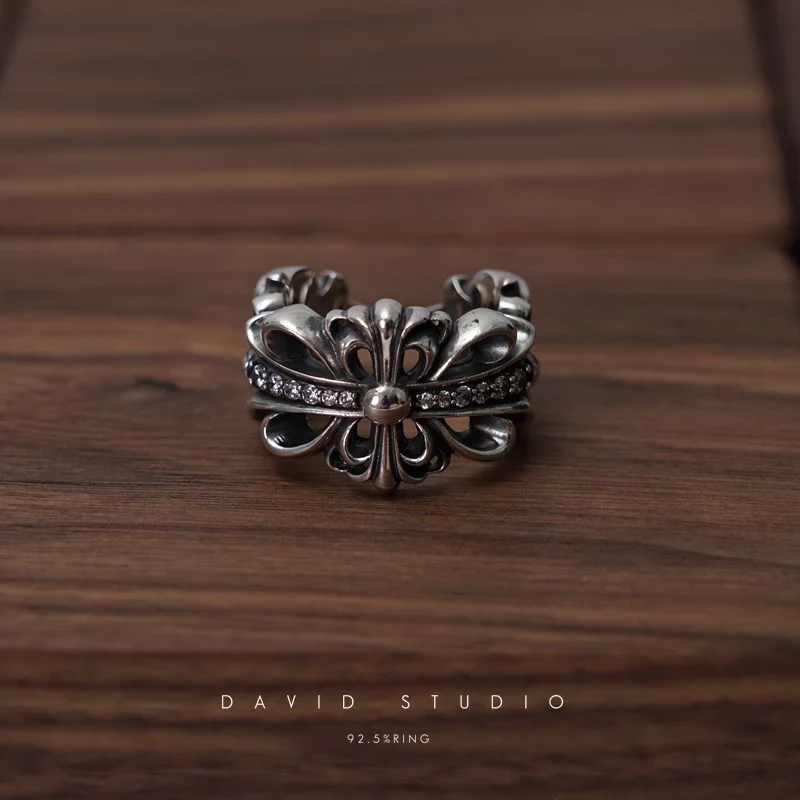 CHROME HEARTS DOUBLE FLORAL RING WITH WHITE DIAMONDS