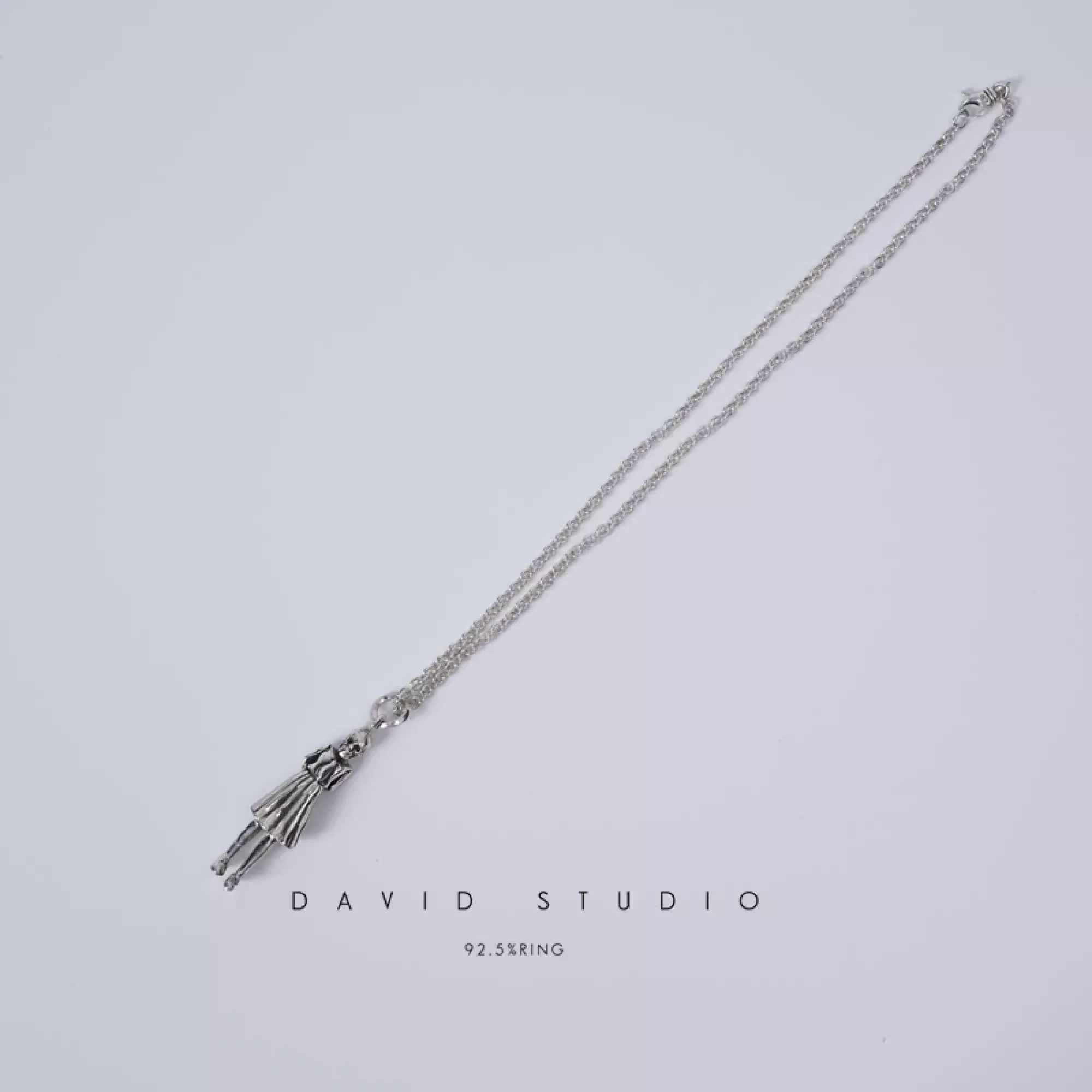 LARGE FOTI SKIPPY PENDANT – ROLL CHAIN