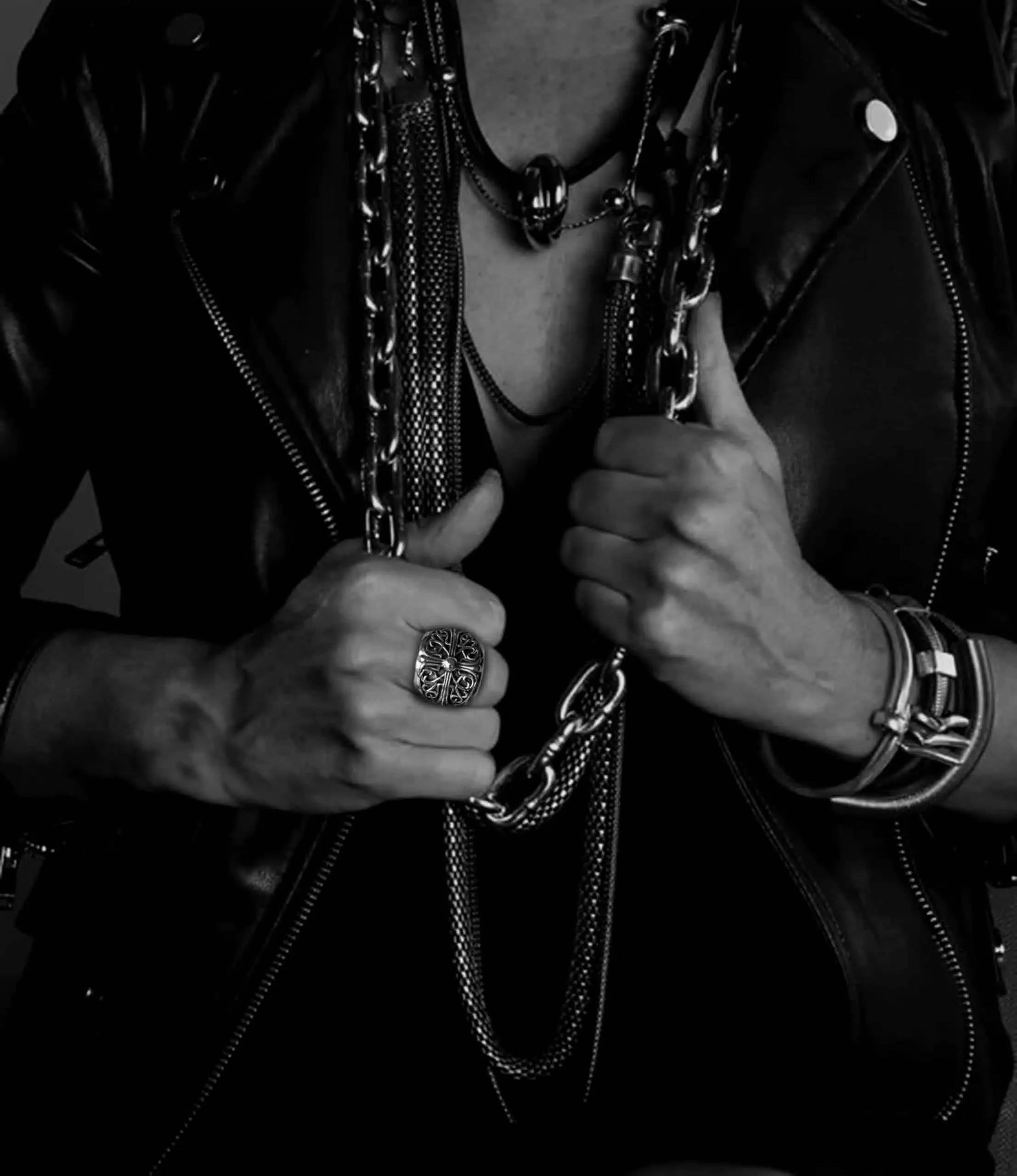 CHROME HEARTS CLASSIC OVAL RING