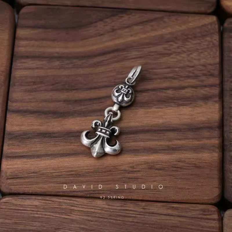 CHROME HEARTS BS FLEUR ONE BALL CHARM