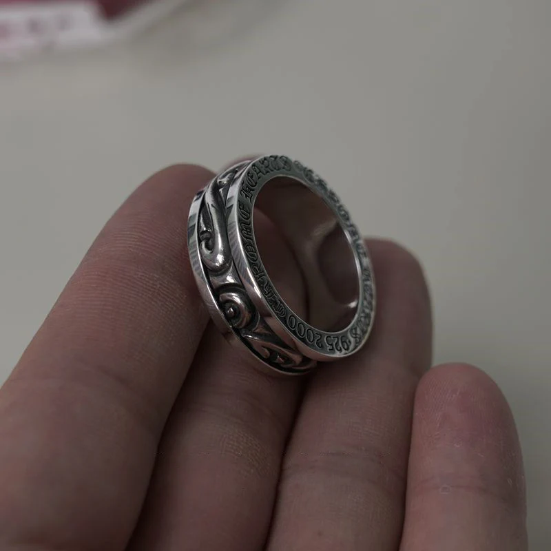 CHROME HEARTS SCROLL SPINNER RING