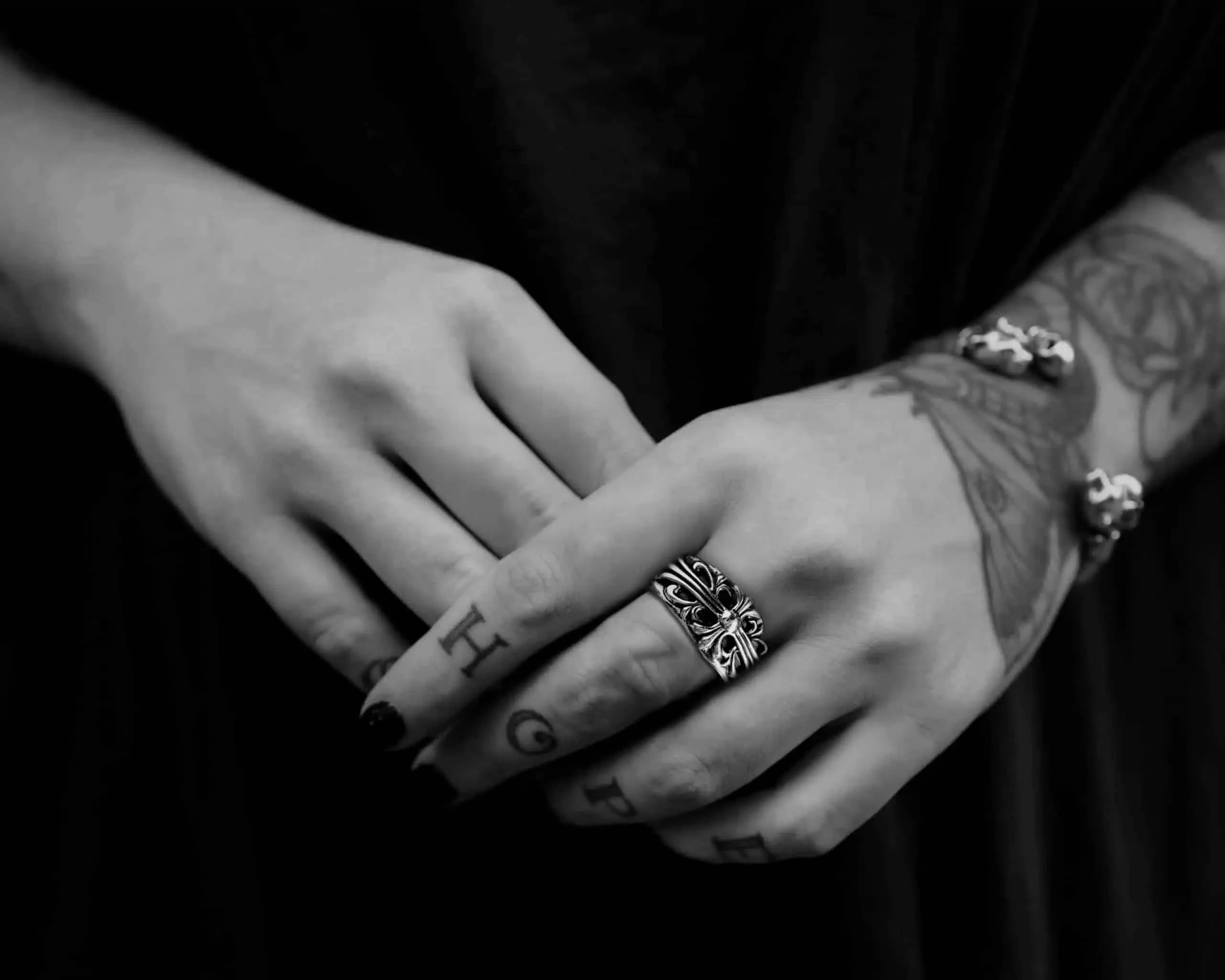 CHROME HEARTS FLORAL CROSS RING