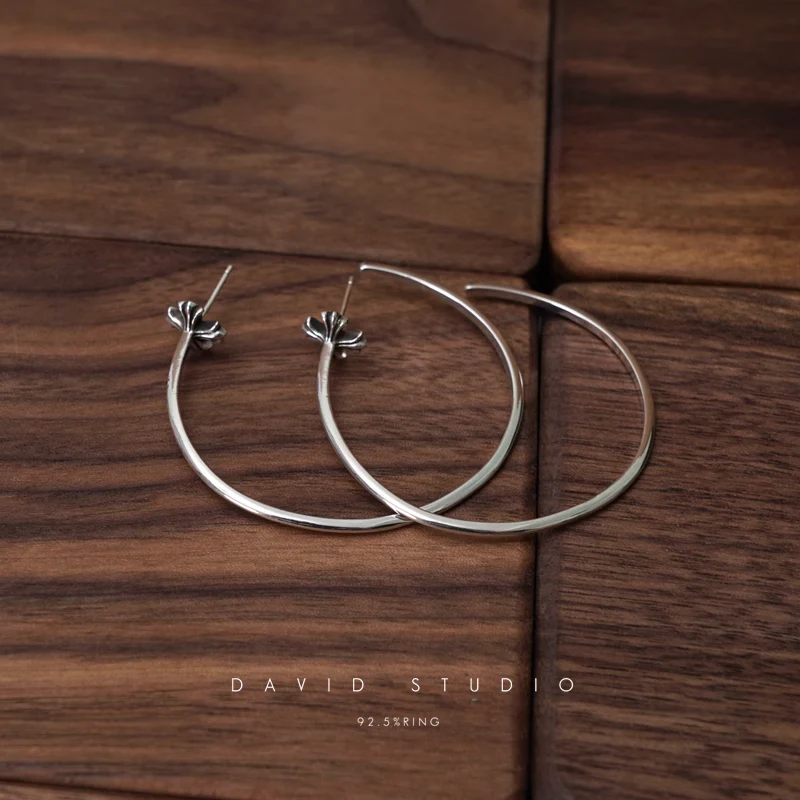 CHROME HEARTS CH PLUS HOOP EARRING