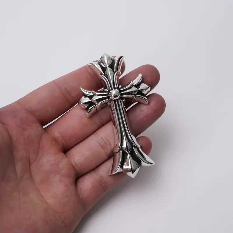 CHROME HEARTS LARGE DOUBLE CROSS PENDANT