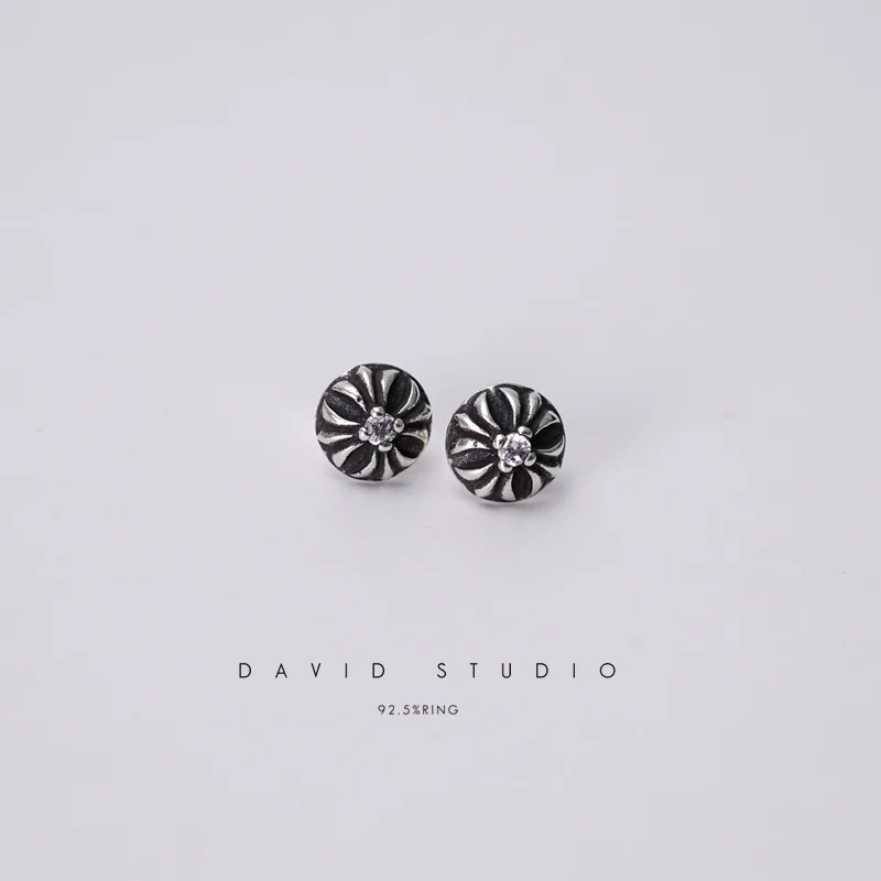 CHROME HEARTS CROSS BALL STUD WITH DIAMOND